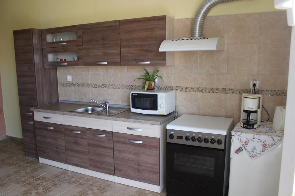 ניאה מיכאניונה K&V Apartments מראה חיצוני תמונה